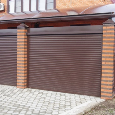 Гаражные рулонные ворота в коттедж 3125x3125